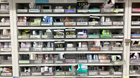 薬局トモズ 押上店の薬棚