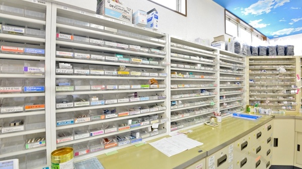 青空薬局の調剤室
