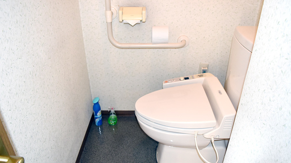 青空薬局のお手洗い