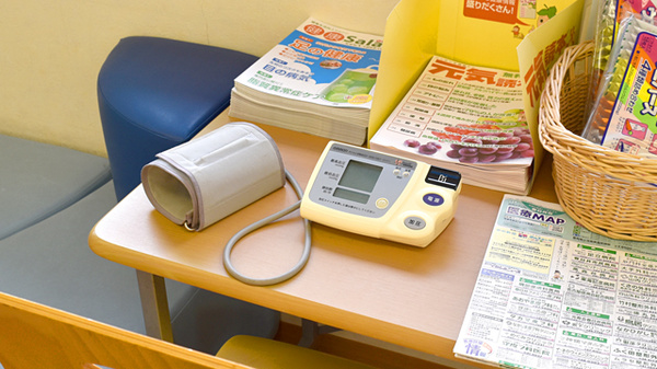 青空薬局　下市場店の血圧計
