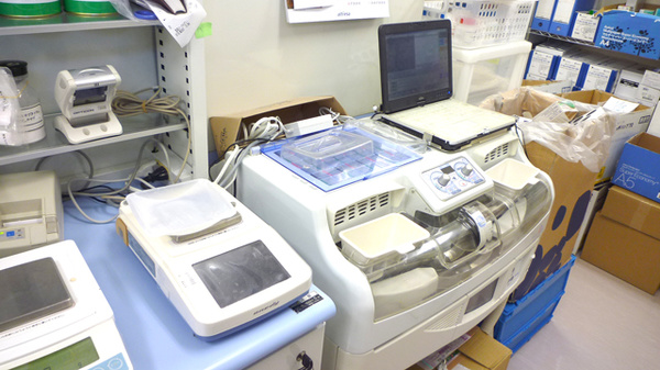 イムノファーマシーみどり店の調剤器具