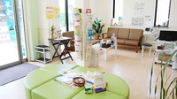 ケツメイシ薬局の待合スペース