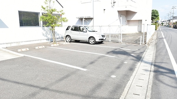 たんぽぽ薬局　宇土市役所前店の駐車場