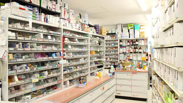 ドラッグセイムス笹塚十号通薬局の調剤室