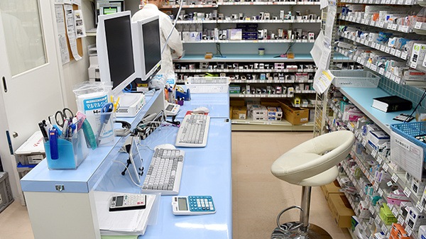 ユタカ薬局　長森の調剤室