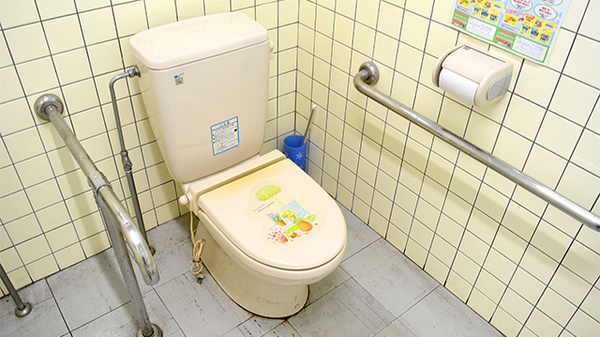 ユタカ薬局　長森のお手洗い