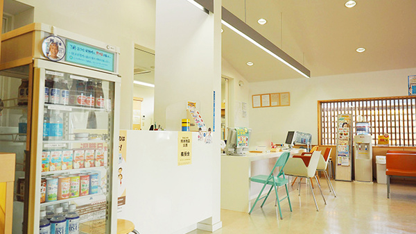 つくし薬局　江釣子店の受付/カウンター