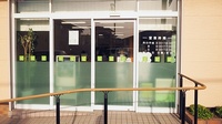 つくし薬局　名取増田店の入口