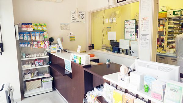 つくし薬局　北仙台店の受付/カウンター