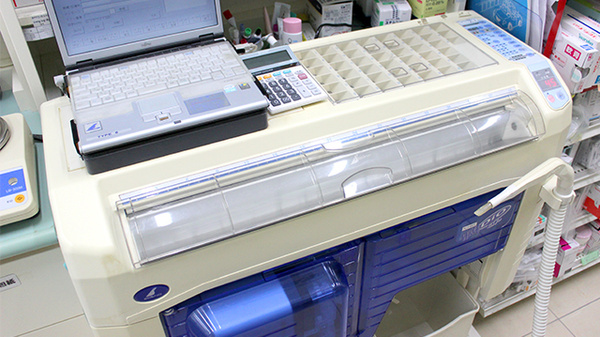 ドラッグセイムス　東松戸薬局の調剤器具
