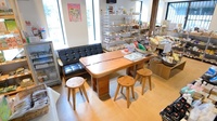 ならの木薬局　大原野店の待合スペース