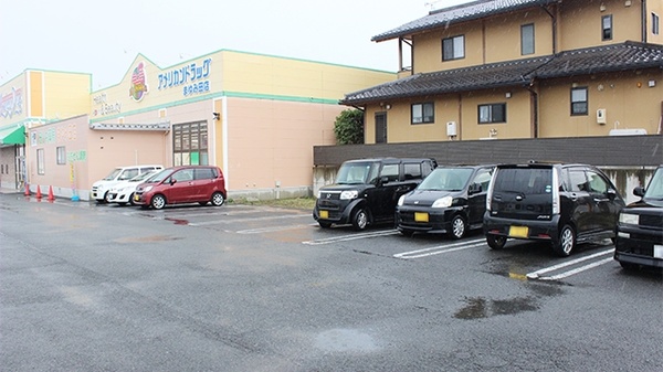 モリキ薬局　まゆみ田店の駐車場