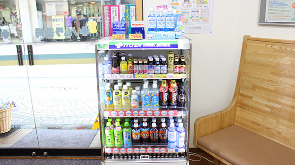 ノムラ薬局　八王子中町店の飲食物