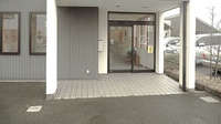 志塚島調剤薬局の入口
