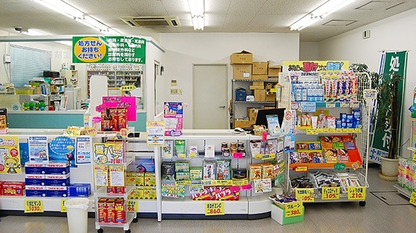 新生堂薬局　雑餉隈店の受付/カウンター