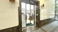 新生堂薬局 博多駅前1丁目店の入口