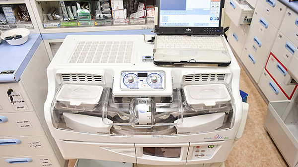 新生堂薬局　塩原店の調剤器具