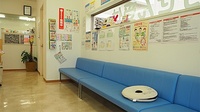新生堂薬局　老司店の待合スペース