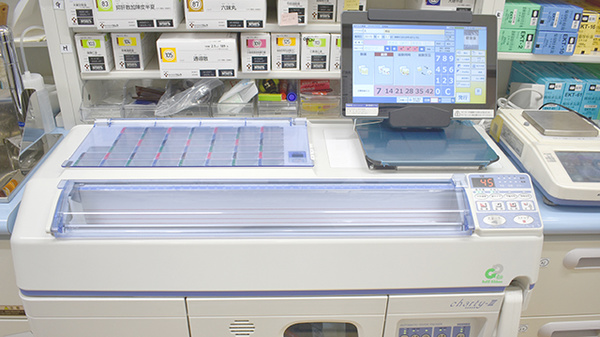 新生堂薬局　大手門店の調剤器具