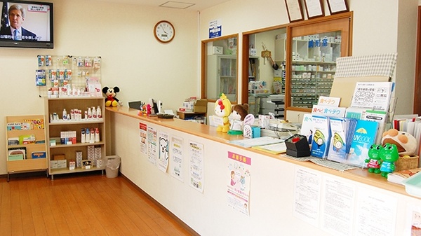あおぞら薬局　広国際通り店の受付/カウンター