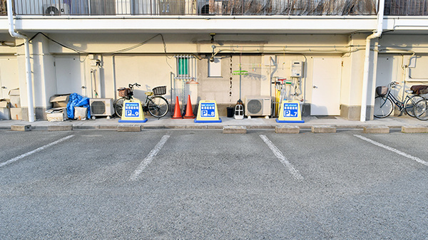 阪神調剤薬局　杭瀬店の駐車場