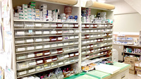 はこの森調剤薬局の薬棚