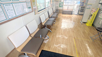 セイムス小山駅南薬局の待合スペース