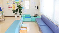 あい調剤薬局の待合スペース