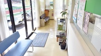 ツジ薬局道場店の待合スペース