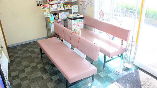 しんわ薬局平塚店の待合スペース