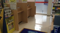 ウエルシア薬局　西淀川野里店の内観