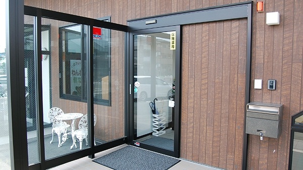 浜松ひよこ薬局の入口