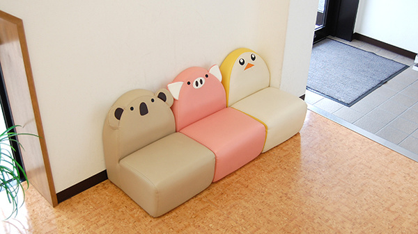 浜松ひよこ薬局の待合スペース