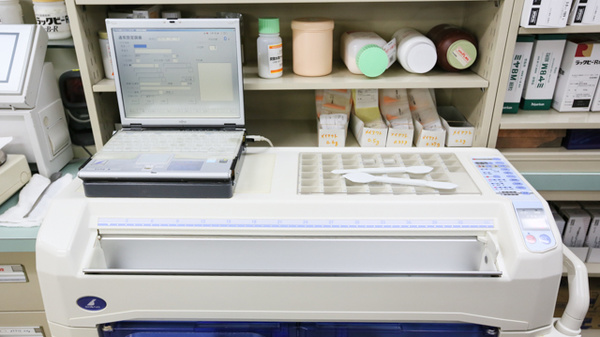 松葉調剤薬局の調剤器具