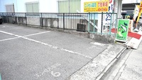 エンゼル薬局の駐車場