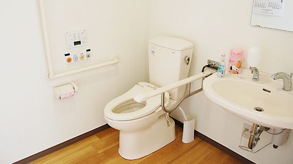 はるな薬局のお手洗い