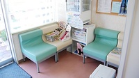 たかみニュータウン薬局の待合スペース