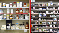 ながつき薬局沼津店の薬棚