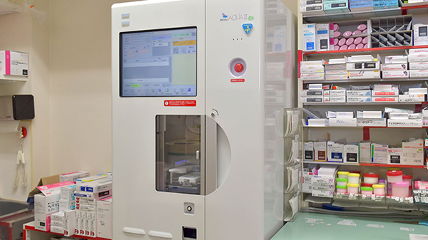 ひかり薬局　柏木店の調剤器具
