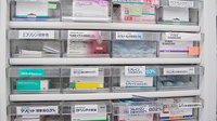 大手薬局　長岡店の薬棚