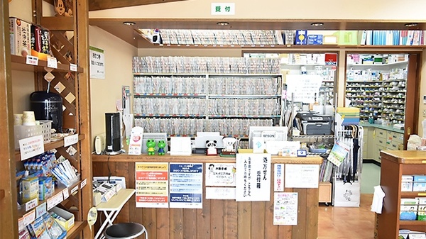 ニューロン薬局　正雀店の受付/カウンター