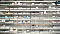 くるみ薬局藤井原店の薬棚