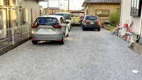 アーチ薬局の駐車場