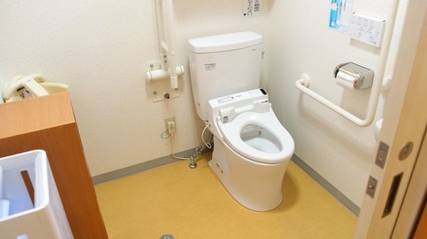 しらかば薬局のお手洗い