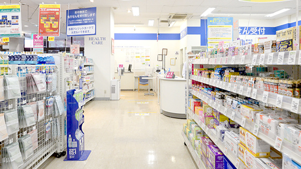 イオン薬局　栃木店の入口