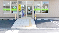 大沢調剤薬局　本町店の入口