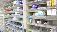 大沢調剤薬局　本町店の薬棚