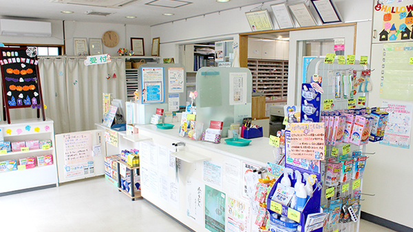大沢調剤薬局　薗部店の受付/カウンター