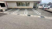 チューリップ水橋薬局の駐車場