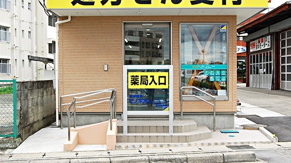 ピノキオファーマシーズ　那須塩原店の入口